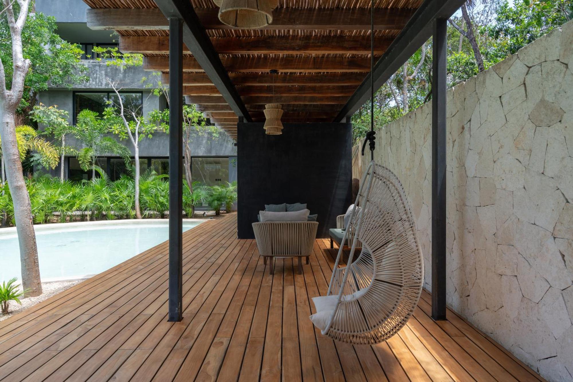 Luxury Oversized Terrace And Private Pool Appartement *