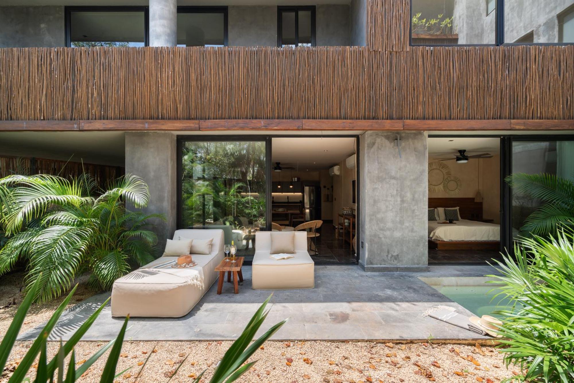 Luxury Oversized Terrace And Private Pool *